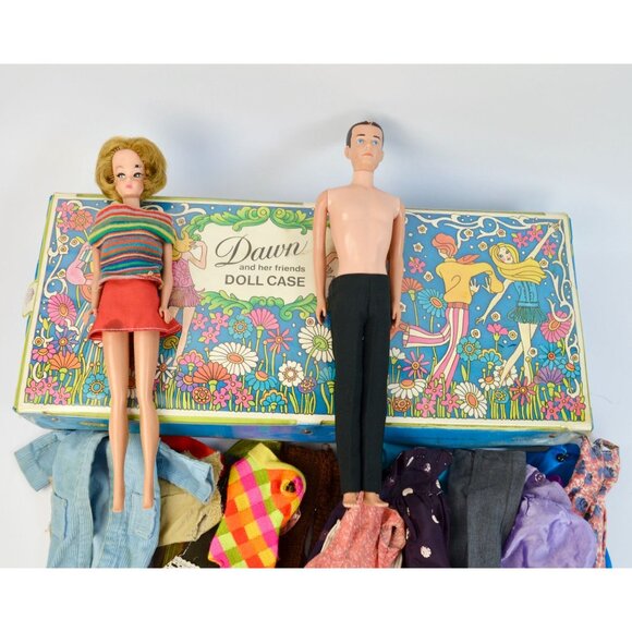 Mattel Dawn and her Friends Doll Case WITH DOLLS Clothing And Accessories - Picture 2 of 12